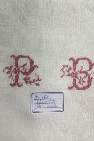 Nappe 170/220 une petite tache