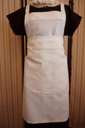 Tablier à bavette brodé